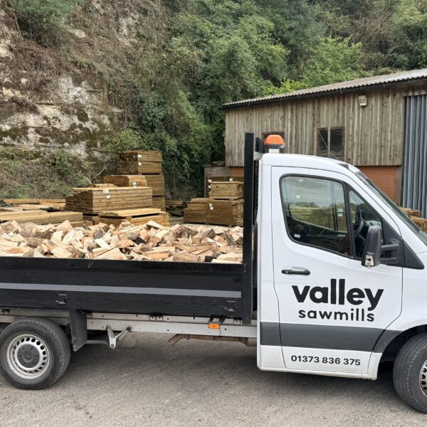 Ready to Burn Kiln Dried Firewood Bundle, Tipper, Loose tipped